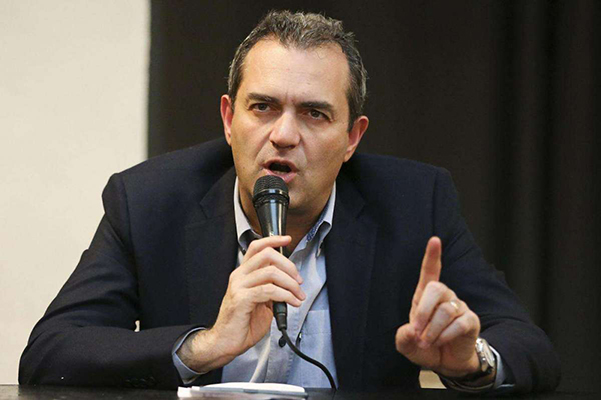 Napoli: de Magistris, distratto? No, impegnato h24