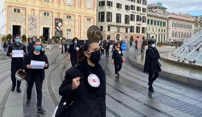 Covid. Lo spettacolo scende in piazza, "Fateci ripartire". Manifestazioni in tutta Italia