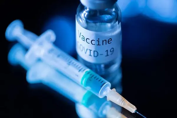 Vaccinati senza averne diritto, polemica in Comune Calabria