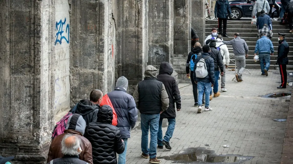 Covid: Coldiretti, da lunedì 2 italiani su 3 in zone rischio. Per effetto chiusure consumi