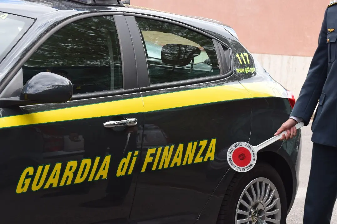 Catanzaro. Ndrangheta: blitz Gdf, imprenditore tramite cosca-estorti