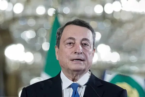 Covid, Draghi: “Restrizioni molto dolorose” “vaccinazioni anche in aziende e palestre”