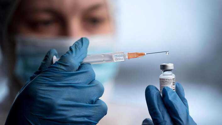 Vaccini: Regioni somministreranno a chi risiede per lavoro
