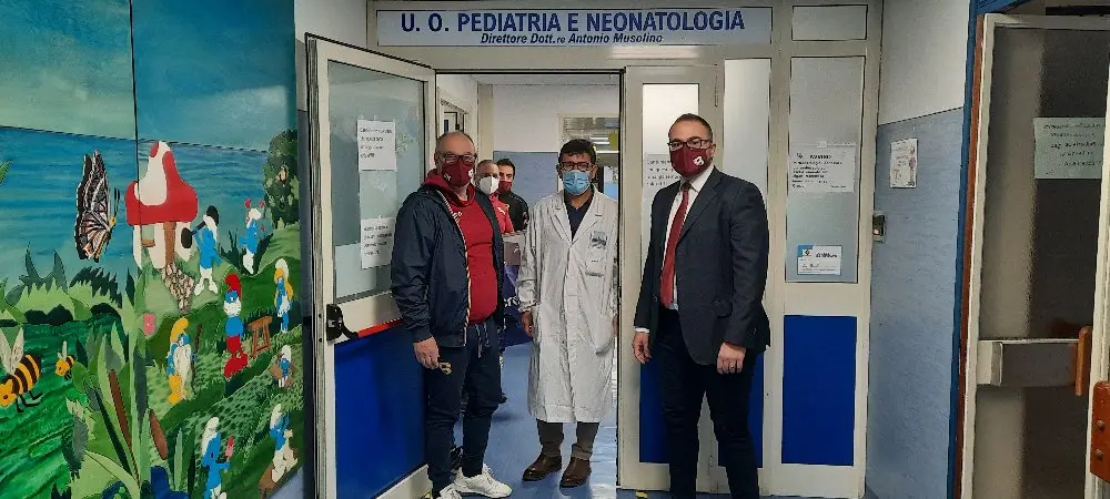 Il BC5 dona le Uova di Pasqua al reparto pediatrico dell'Ospedale Civile di Locri