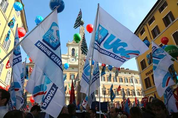 Covid: Ugl Calabria, manifestazioni punta gigantesco iceberg