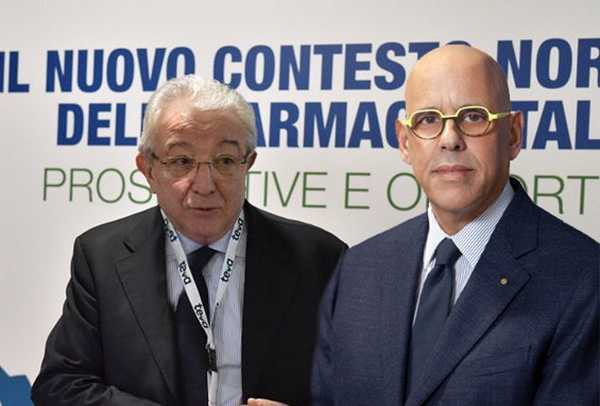 Covid. Punti di vaccinazione nelle farmacie, firmato l’accordo tra Federfarma e Calabria