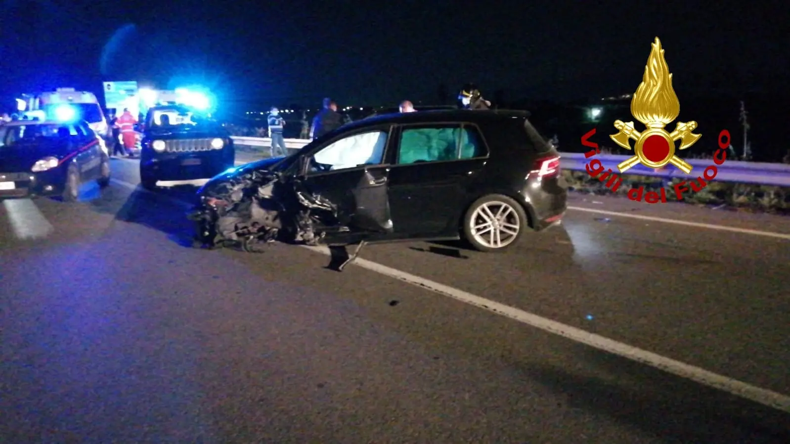 Incidenti Stradali. SS534 scontro tra 2 vetture i Vvf estraggono dalle lamiere 1 dei 3 feriti