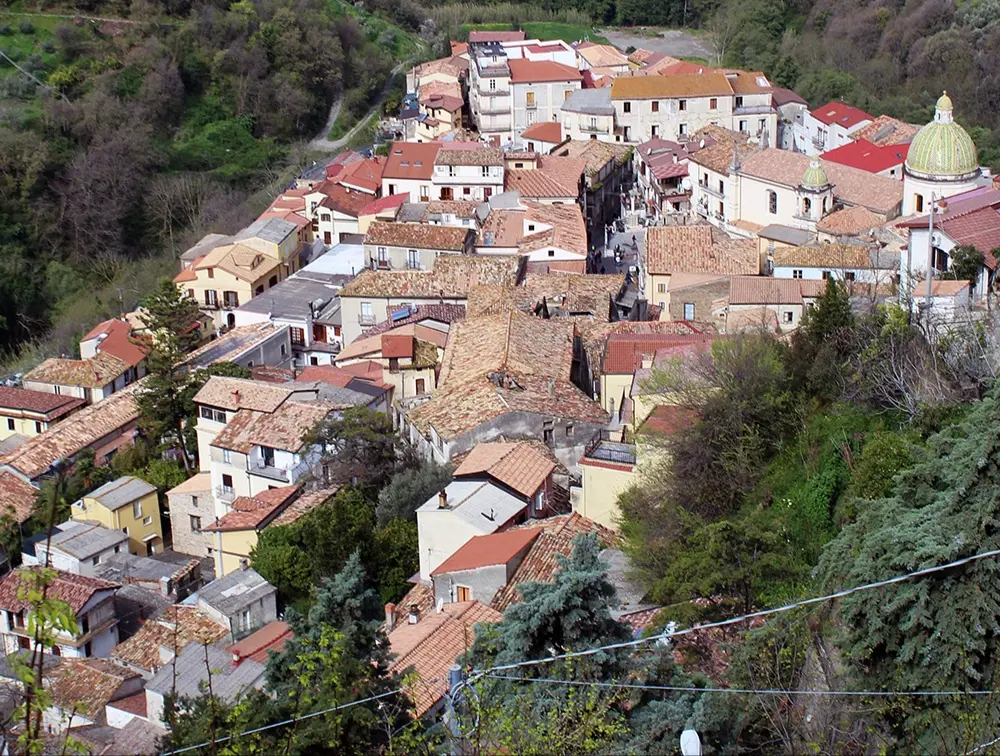 Calabria. 'Ndrangheta: ex sindaco indagato, fiducia nella magistratura