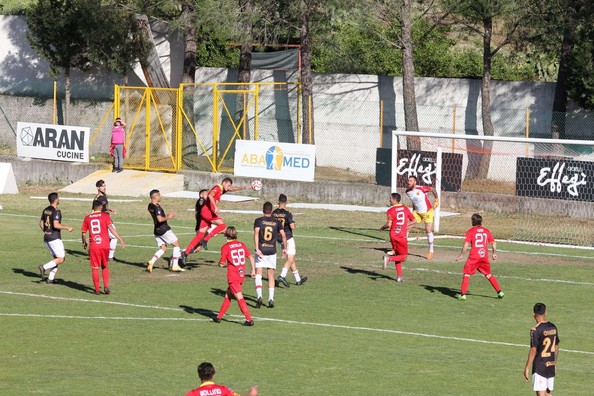 Il San Luca ferma la capolista Acr Messina (1-1), e continua la corsa verso i play off