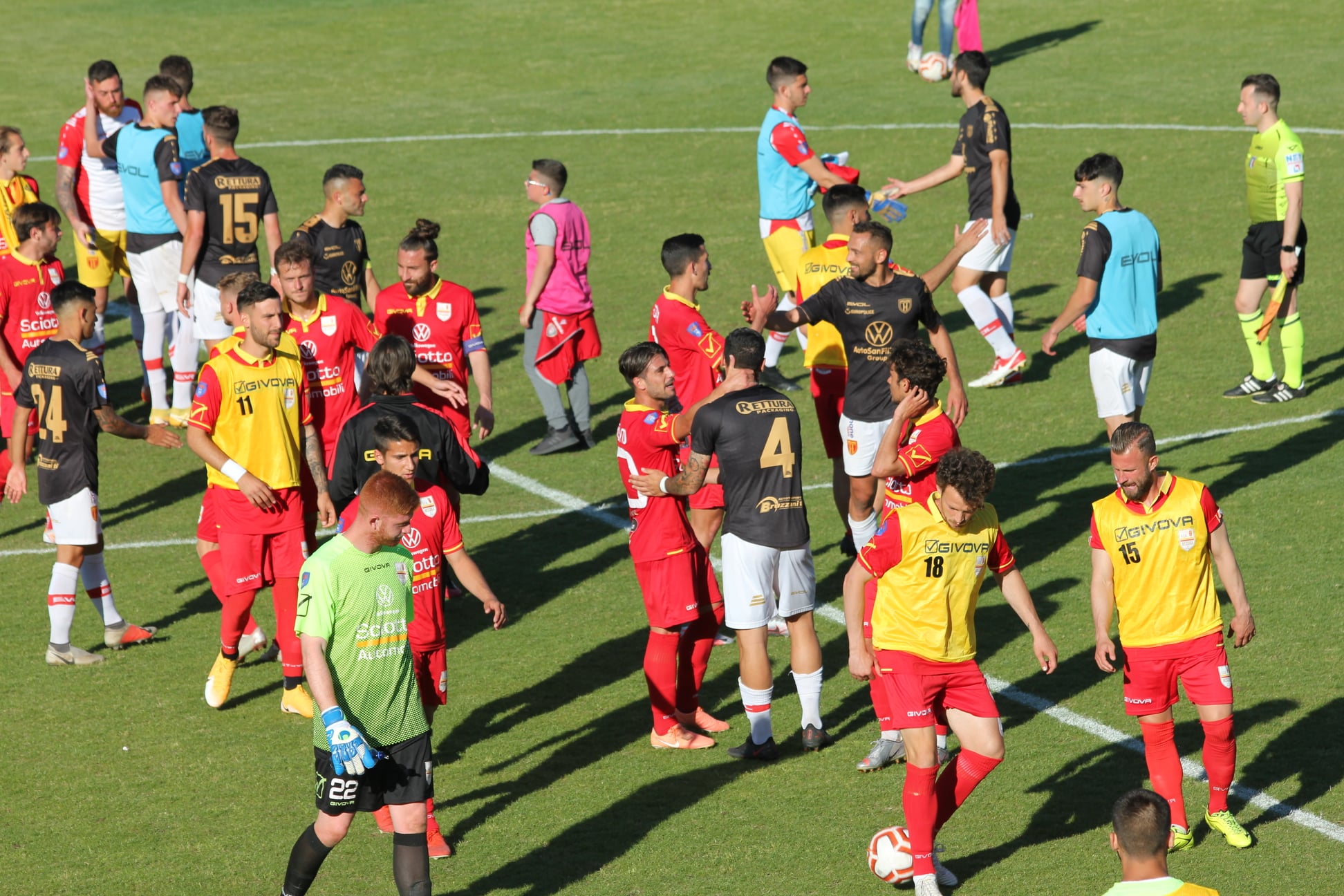 Il San Luca ferma la capolista Acr Messina (1-1), e continua la corsa verso i play off