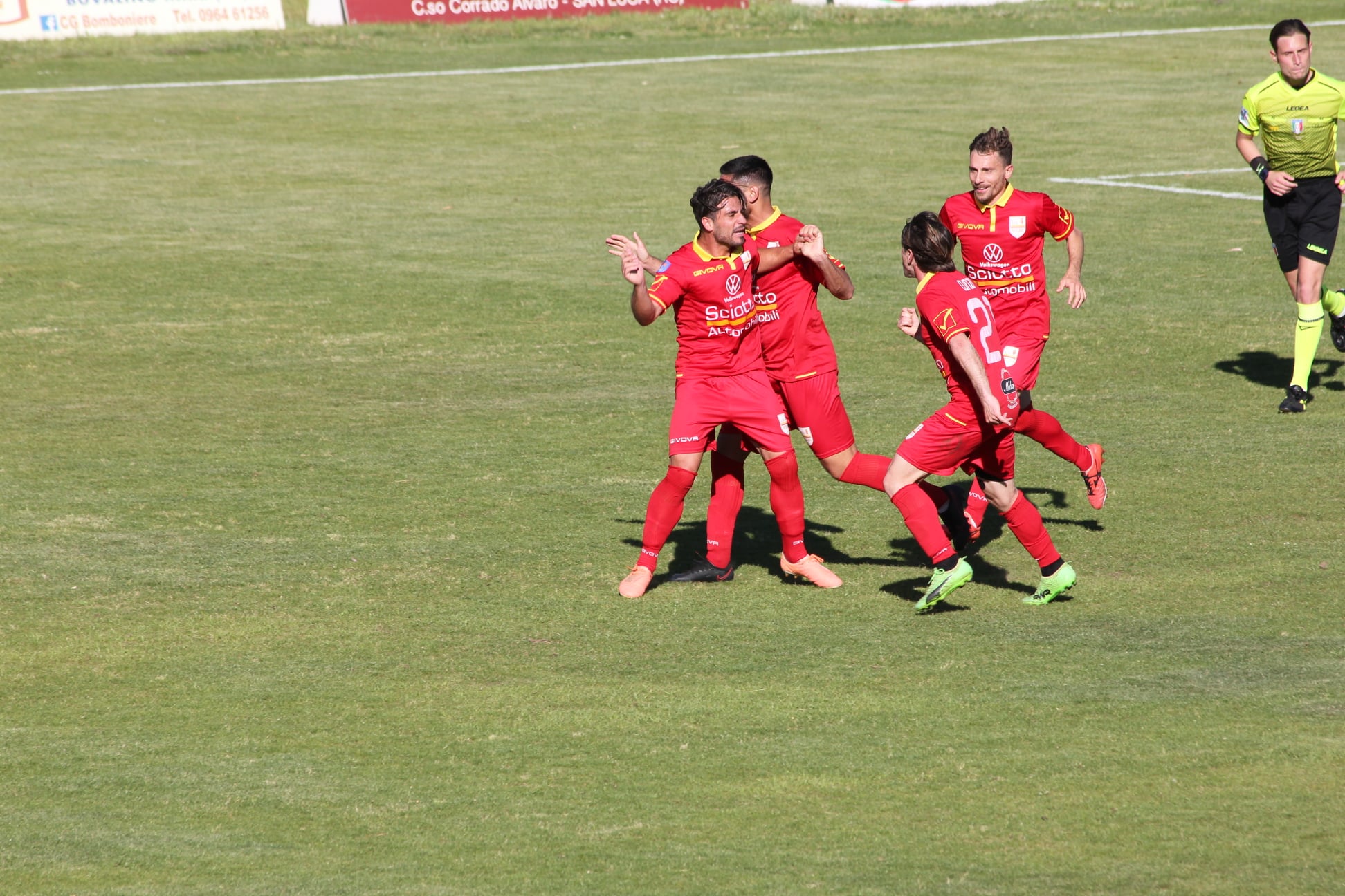 Il San Luca ferma la capolista Acr Messina (1-1), e continua la corsa verso i play off