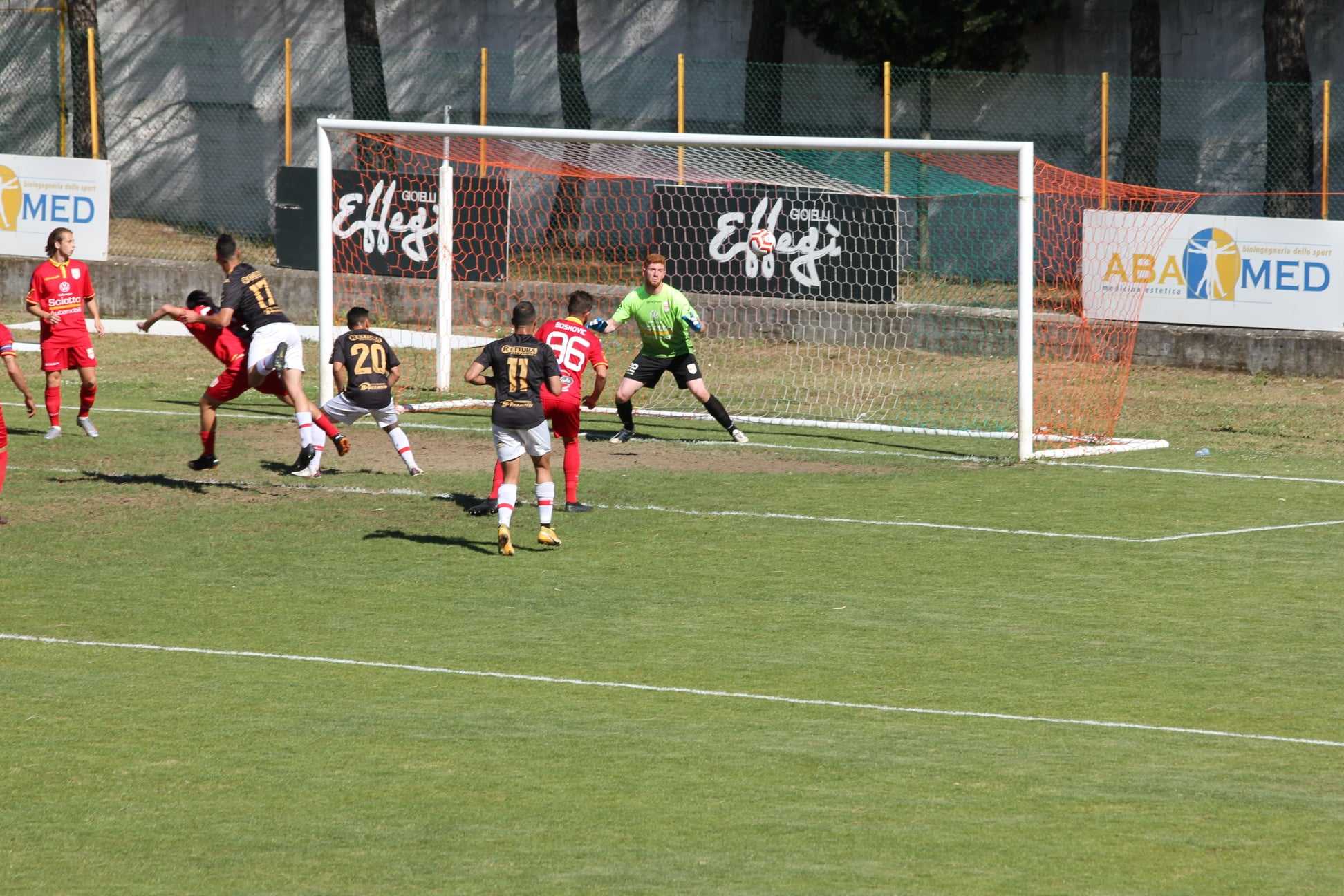 Il San Luca ferma la capolista Acr Messina (1-1), e continua la corsa verso i play off