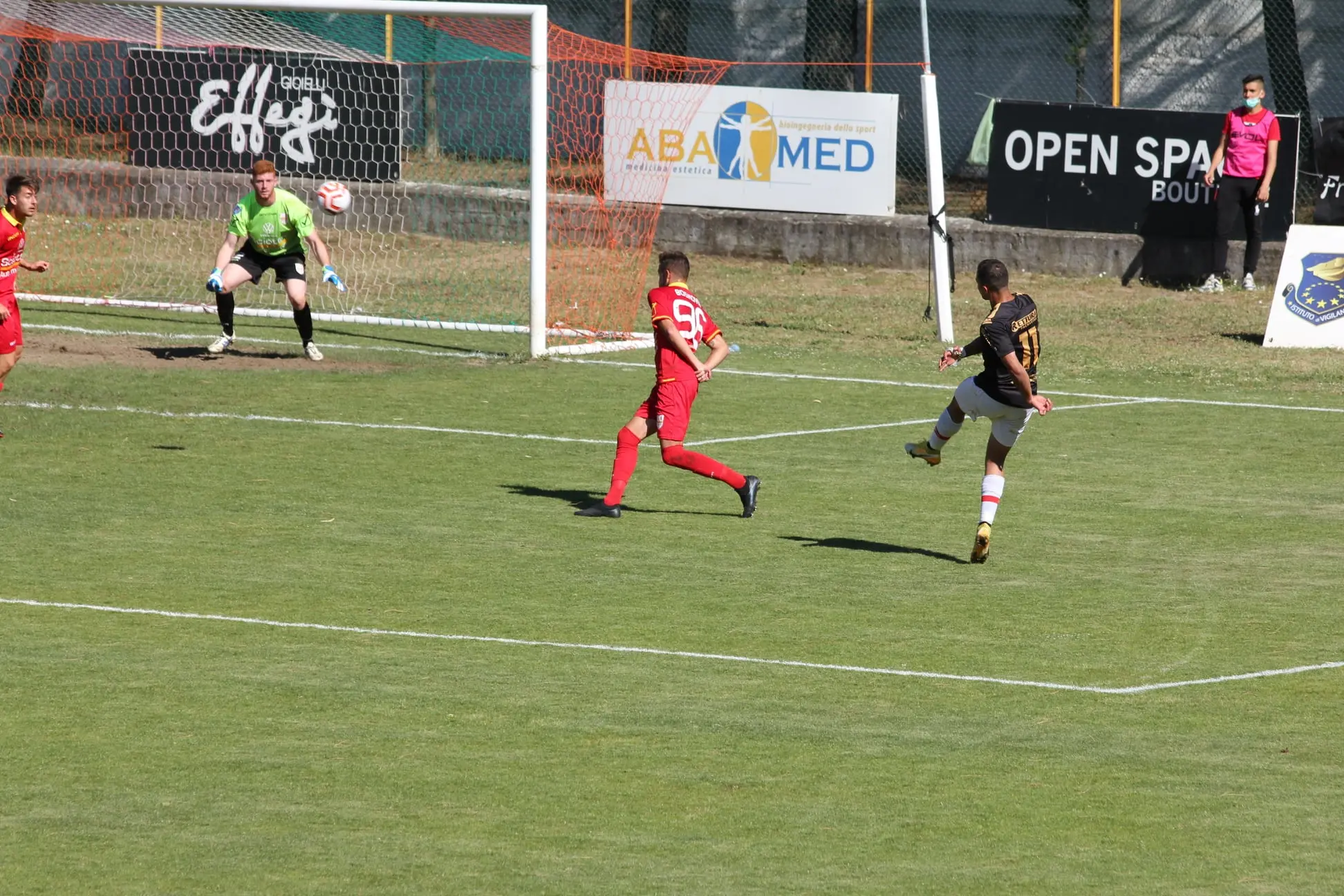 Il San Luca ferma la capolista Acr Messina (1-1), e continua la corsa verso i play off