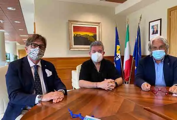 Covid. Discoteche, Spirlì: «sì a protocollo per ripartenza in sicurezza» Le linee guida. I dettagli