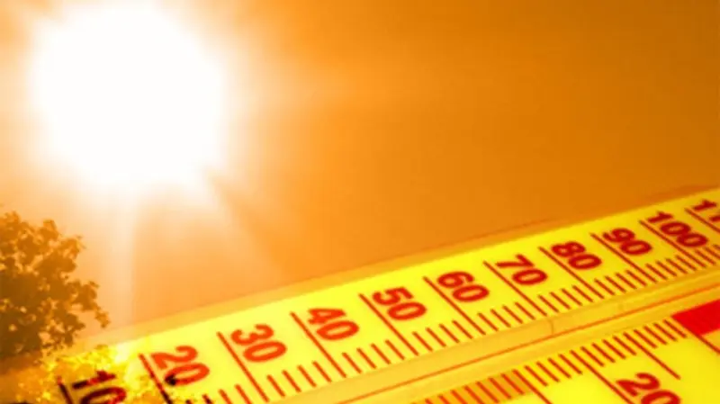 Meteo. Caldo: weekend bollino rosso 4 città, poi nuova ondata calore