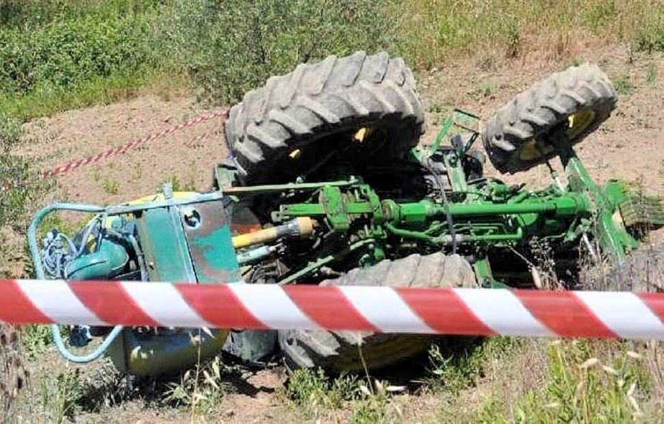 Calabria. Incidenti lavoro: 44enne muore schiacciato dal trattore