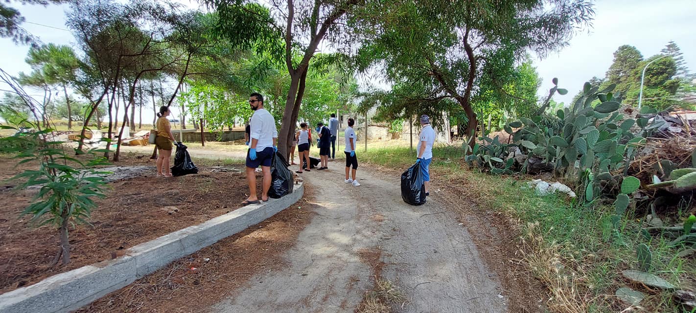 Bovalino (RC): riuscitissima "Giornata Ecologica", abbinata al progetto "AMAMI" della YOLO Diving