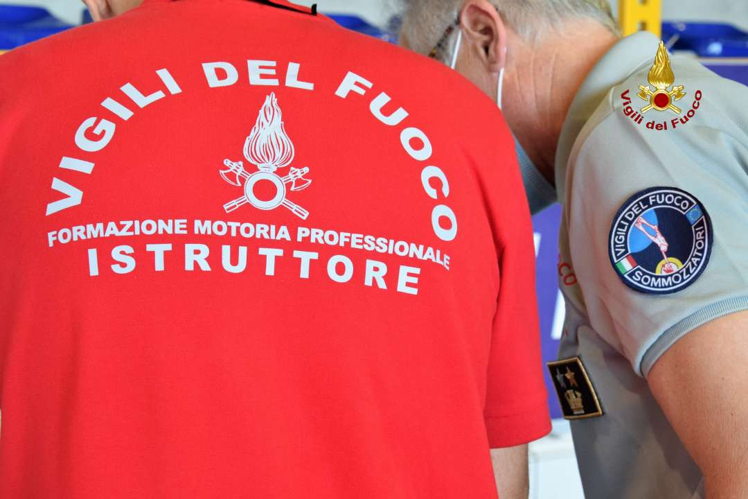 Vvf. Terminato il corso con conseguimento del brevetto “Salvamento a Nuoto” Foto