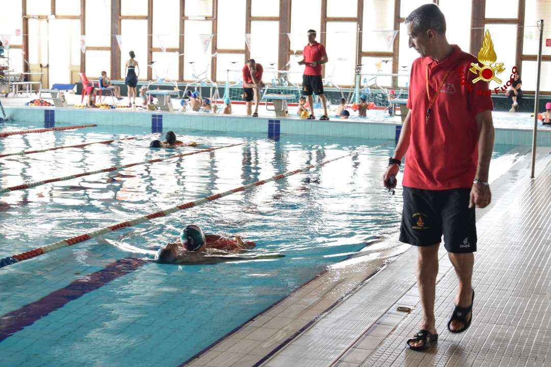 Vvf. Terminato il corso con conseguimento del brevetto “Salvamento a Nuoto” Foto