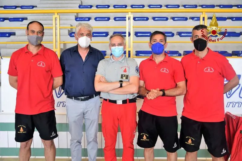 Vvf. Terminato il corso con conseguimento del brevetto “Salvamento a Nuoto” Foto