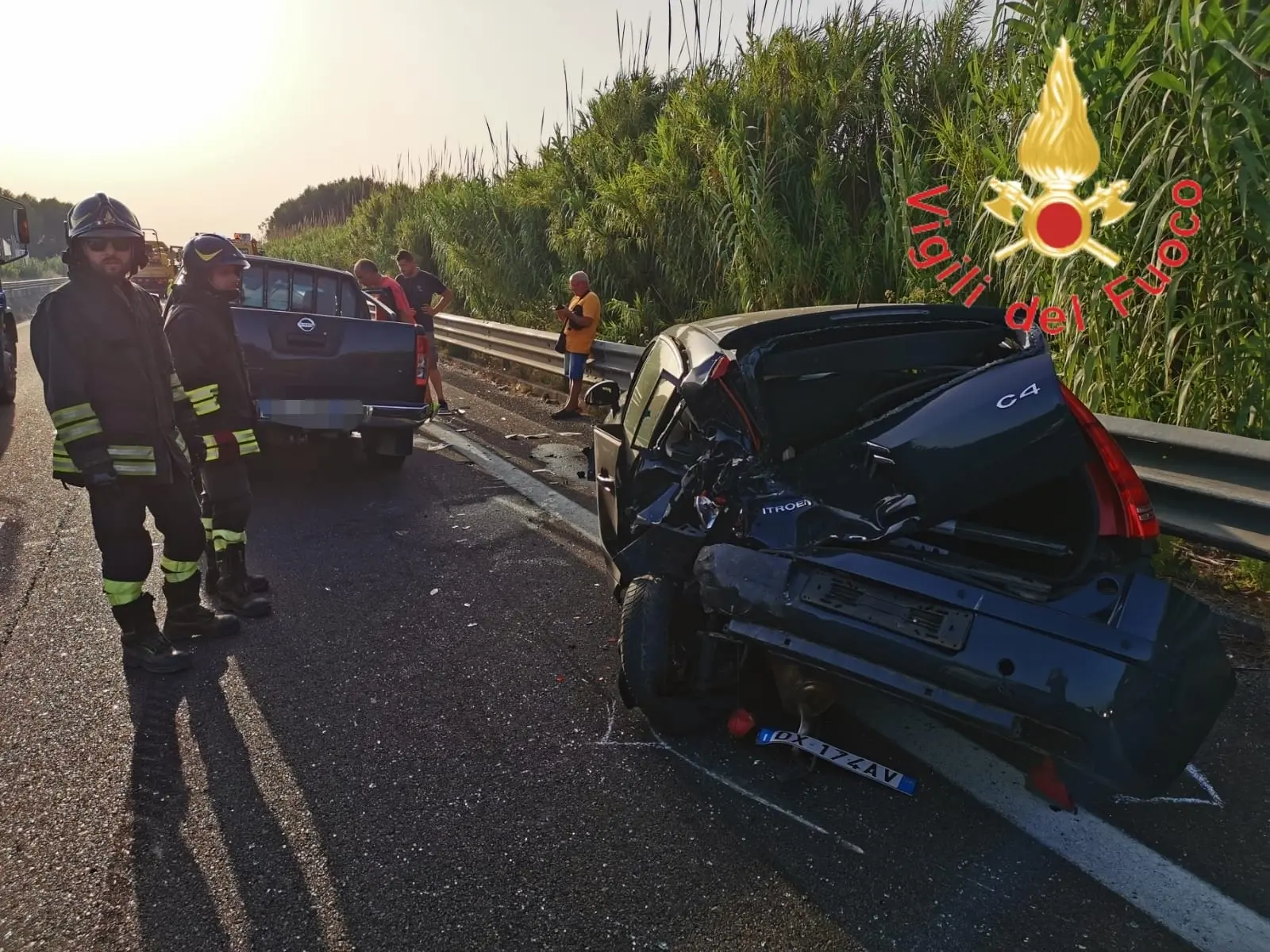 Incidenti stradali sulla SS280 convolte due auto Bilancio un ferito sul Posto i Vvf, Suem118 e Ps