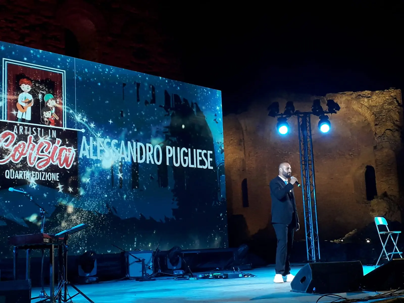 Catanzaro. Solidarietà in musica e parole con la quarta edizione di “ARTISTI IN CORSIA” Foto-Video