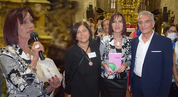 Donne e Diritti. La chiave di Fiore. Firma il premio l'orafo Giovanni Pertichini. Video