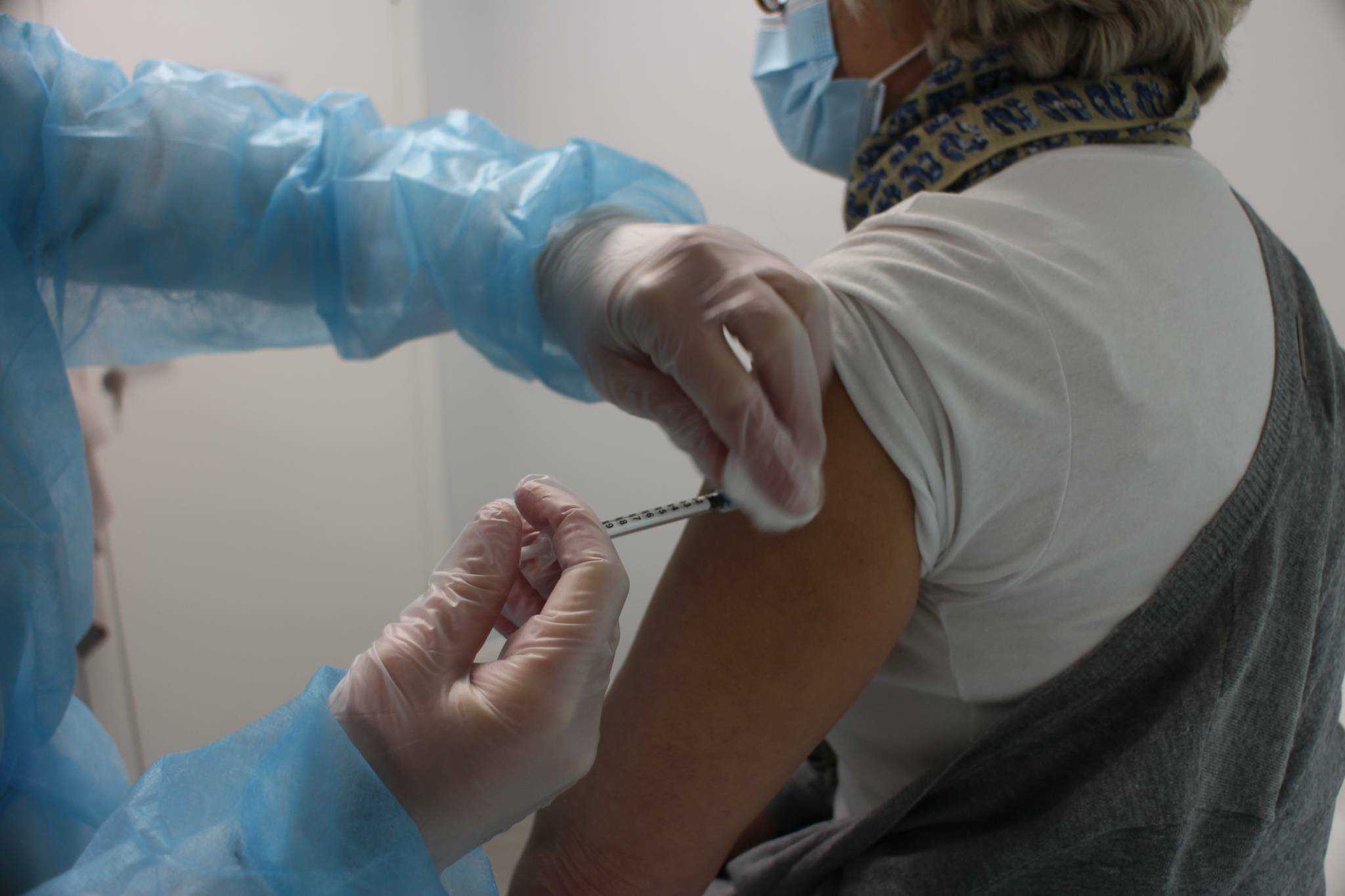 Iss: vaccinati coperti da rischi morte a 97% su non immunizzati