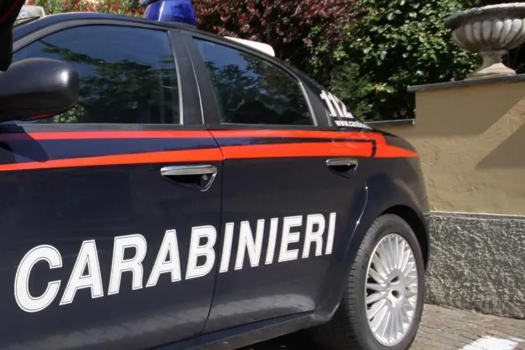 Un uomo ferito a colpi di pistola nel Cosentino. E' successo a Praia a Mare, non è grave.