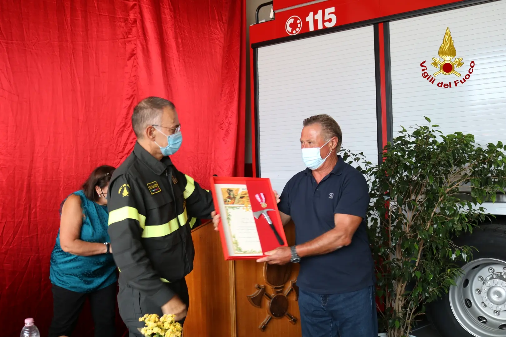 Cambio di guardia al comando dei Vvf di Catanzaro. L'ing. Bennardo subentra a Cuzzocrea. Foto