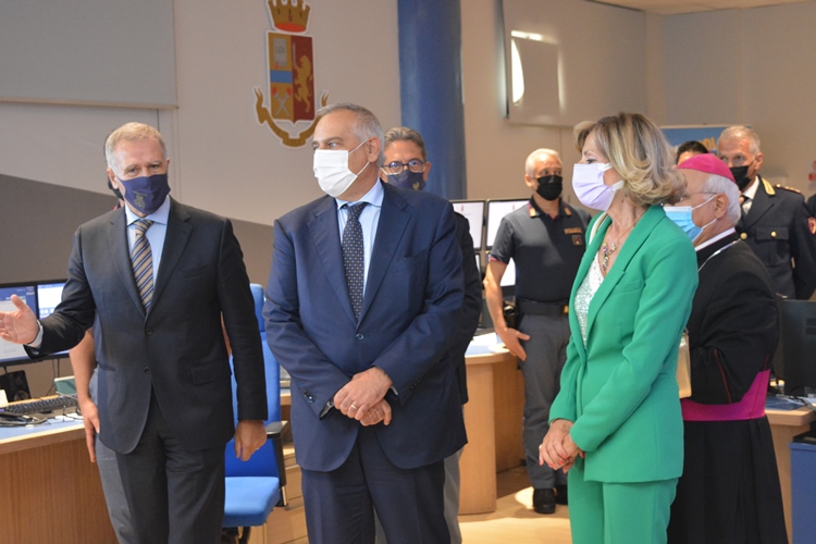 Catanzaro: Il Capo della Polizia ha inaugurato la nuova Centrale Operativa (Foto e Video)