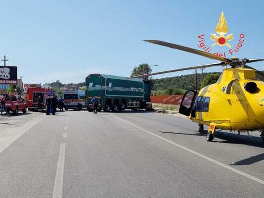 Grave incidente stradale sulla SS106. L’elisoccorso sul posto