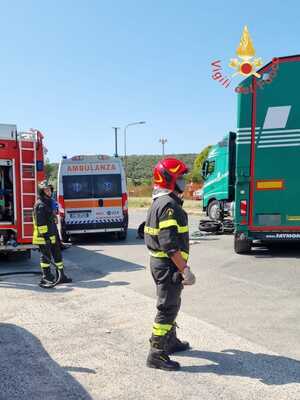 Grave incidente stradale sulla SS106. L’elisoccorso sul posto