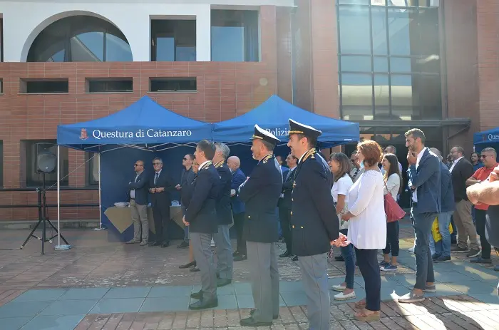 Catanzaro: il questore Mario Finocchiaro saluta le donne e gli uomini della Polizia di Stato