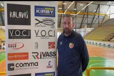 Calcio a 5 | Catanzaro Futsal: le dichiarazioni di mister Praticò e del portiere Rotella prima della trasferta a Molfetta