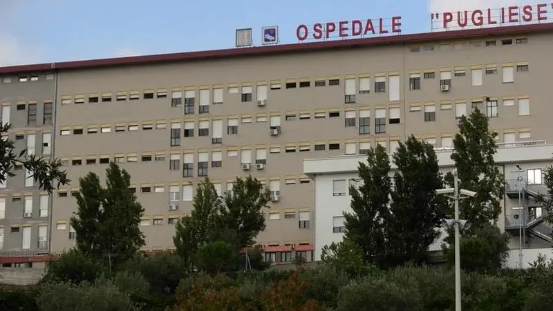 Catanzaro. Malati per "ritorsione" ad Asp, sequestrati 46 mila euro. Provvedimento per 13 medici Catanzaro, indagati in 41