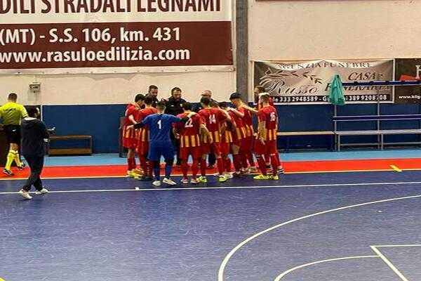 Calcio a 5: Bernalda Futsal-Catanzaro Futsal  2-2. I Giallorossi ad un passo dalla seconda vittoria esterna