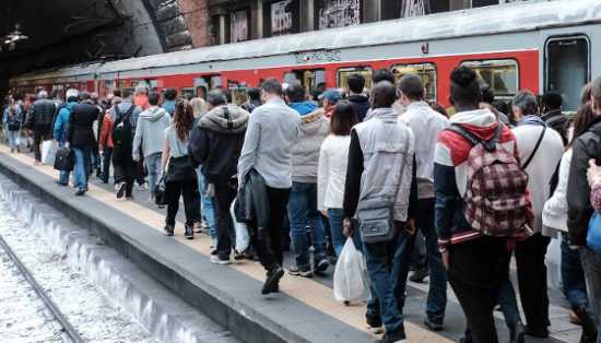 In tilt software treni Firenze, Italia divisa in due Ritardi fino 220',folla in attesa stazioni per ponte Immacolata