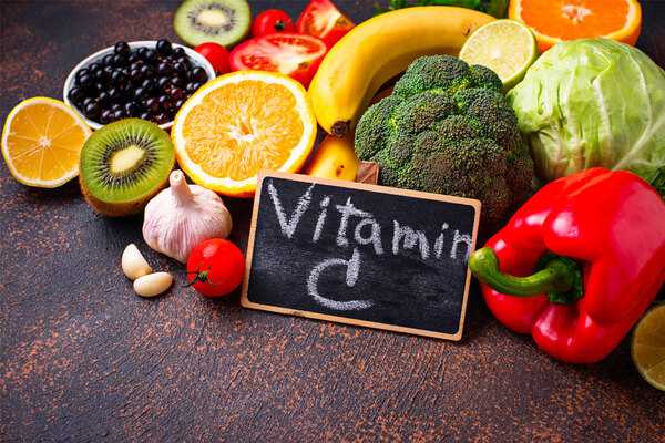Salute: funzioni e fabbisogno di Vitamina C