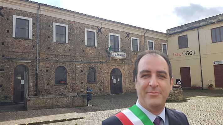 Il sindaco di Maida, Salvatore Paone. Ripristinato il terzo giorno di apertura nell’ufficio postale di Vena, si riparte il 7 marzo.