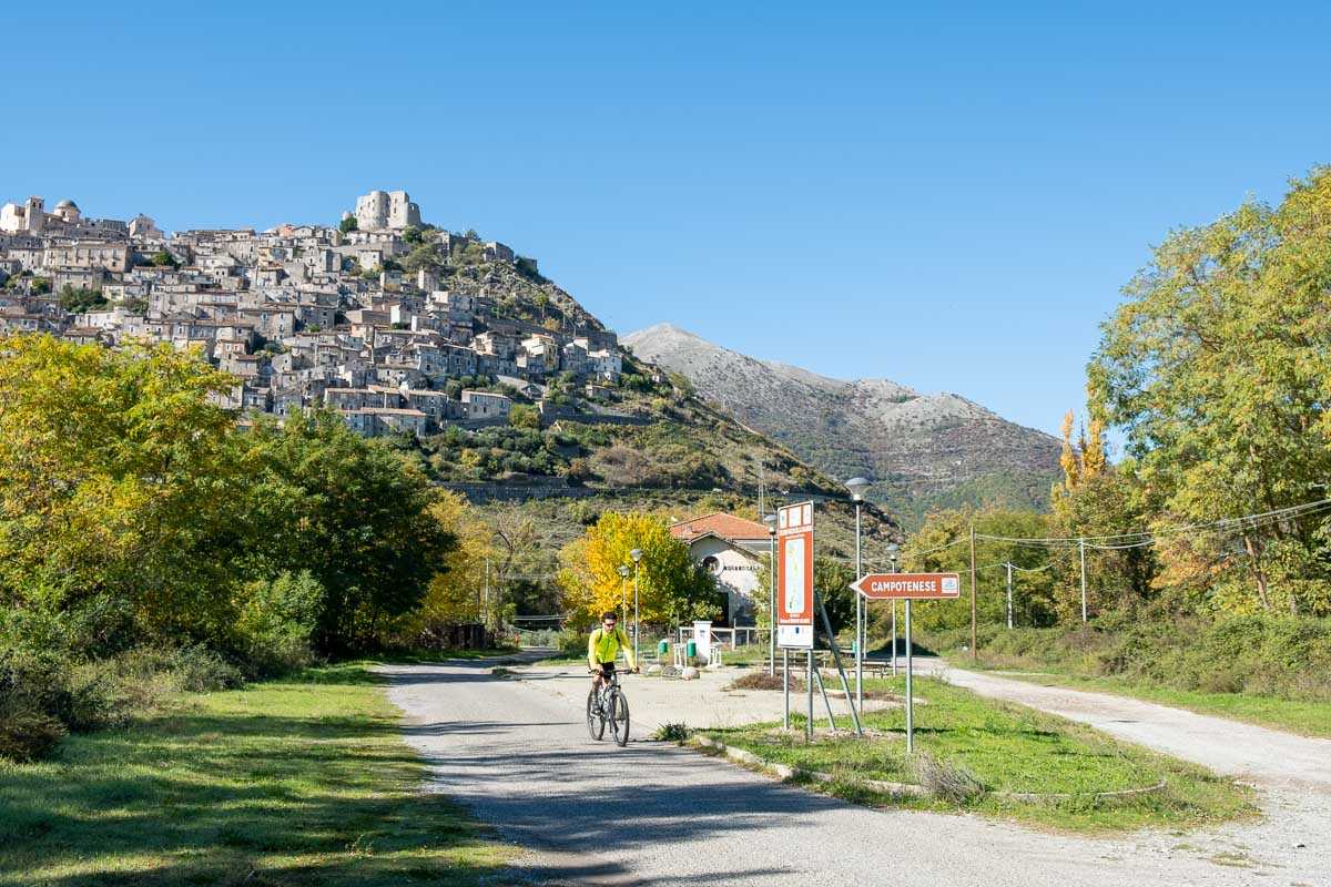 Parchi: Pollino, fondi per tratto ciclovia Campotenese-Morano