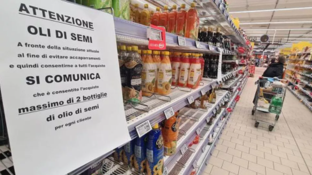 Prezzi: con guerra listini in volo, olio di semi +44%