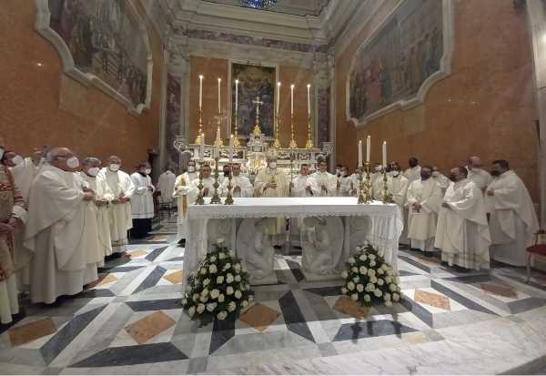Chiesa: quattro giovani diaconi presbiteri sacerdoti a Catanzaro