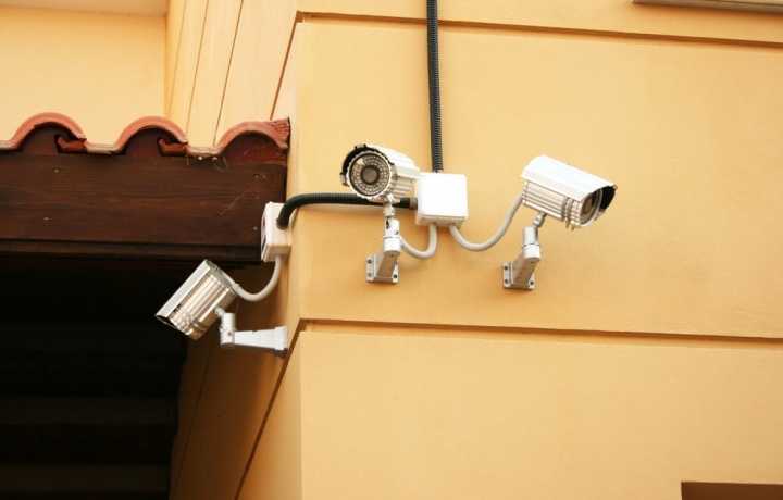 Installazione del sistema di videosorveglianza:serve l’unanimità o la maggioranza dei condomini?