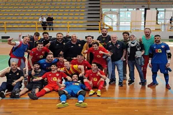 Calcio a 5 | Catanzaro Futsal: ottimo finale di stagione in A2, si chiude ad un solo punto dai play off