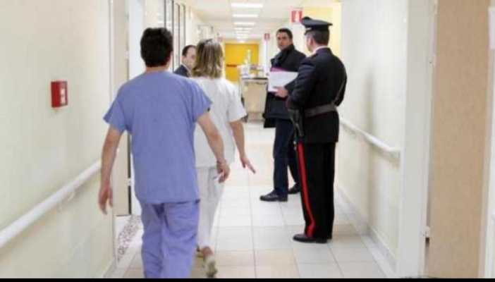 Nursing Up De Palma: (Pronto soccorsi,  donna stacca quasi a morsi il dito di un infermiere!)