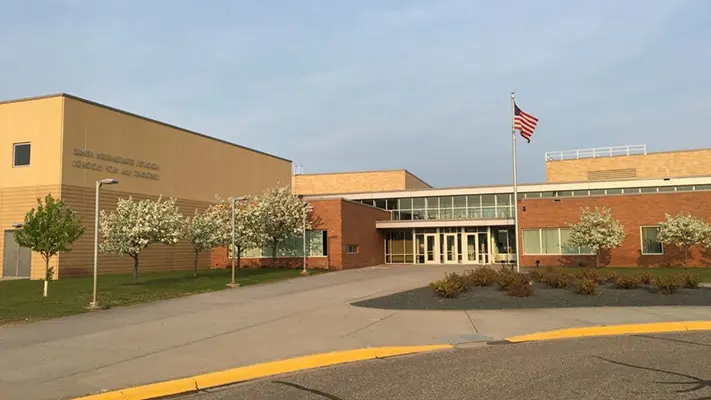 Terrore e Orrore negli Usa: 18enne spara in una scuola elementare e uccide 19 bambini