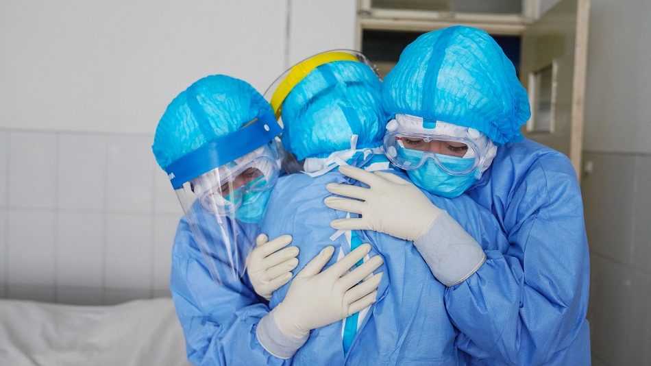 Nursing Up De Palma: «Ci preoccupano non poco i contagi negli ospedali che tornano pericolosamente a salire.