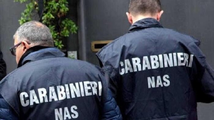 Morte anziano in casa riposo abusiva, 5 arrestati. Titolari e dipendenti accusati di maltrattamenti e abbandono
