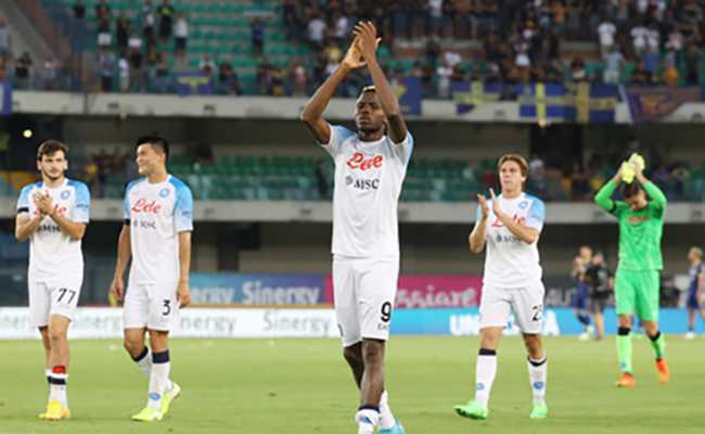 Calcio: il Napoli dilaga a Verona 5-2, è buona la prima